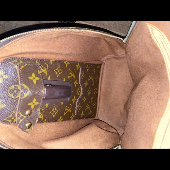 Louis Vuitton Backpack with Umbrella - Picture 5 of 6